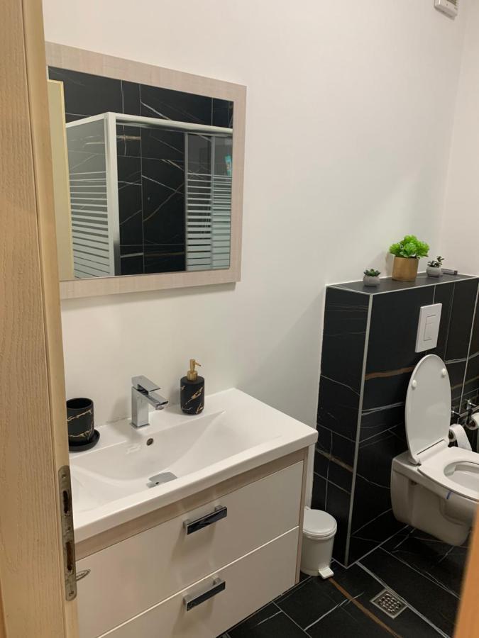 Apartment Mistik โมสตาร์ ภายนอก รูปภาพ